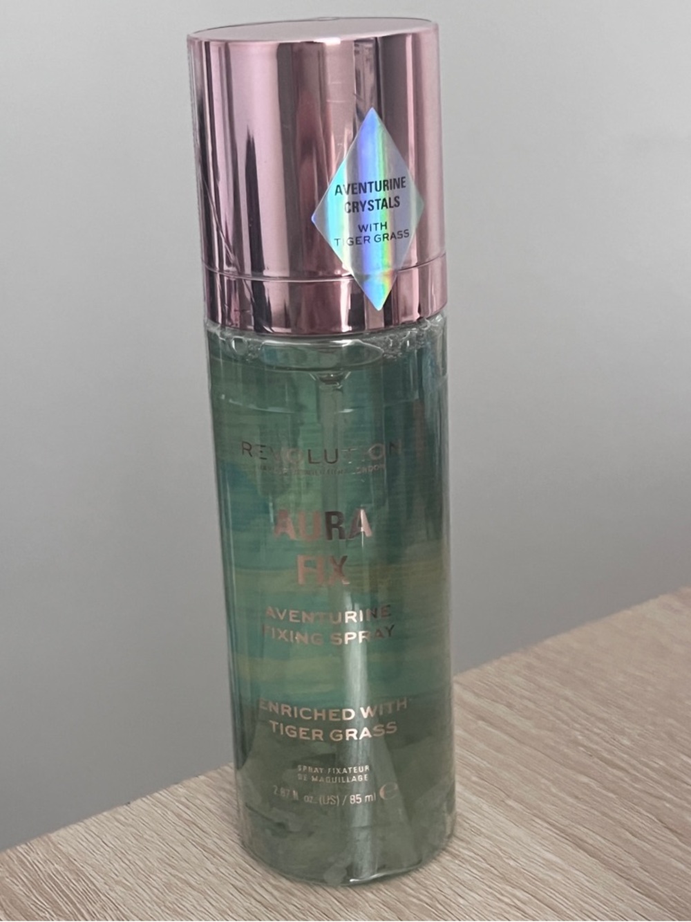 Revolution Aura Fix Aventurine Fixing Spray